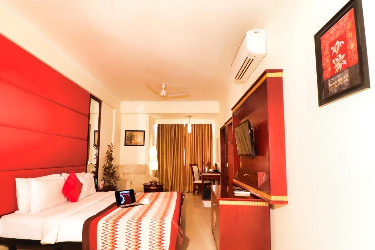 Crestmont Ashapurna Jaipur, Banipark Otel Dış mekan fotoğraf