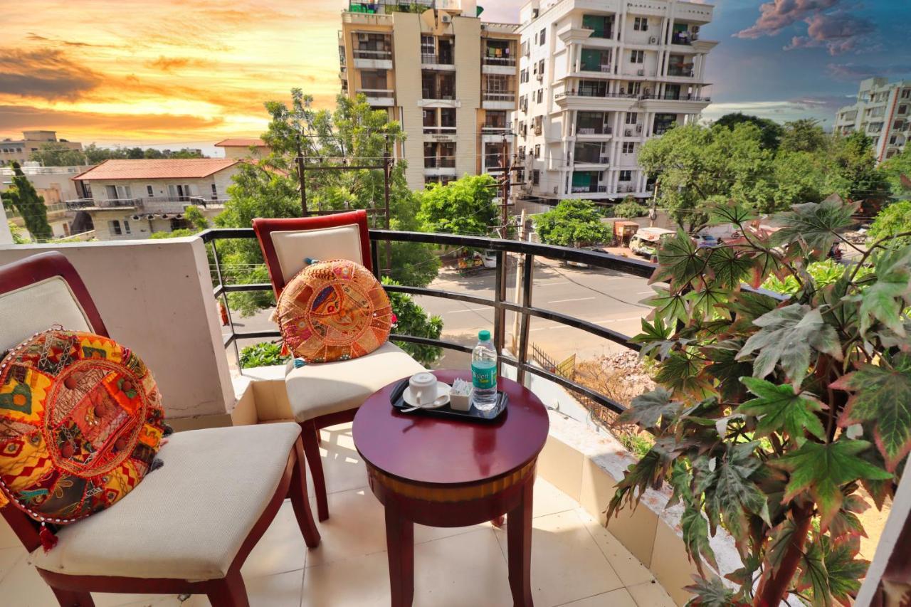 Crestmont Ashapurna Jaipur, Banipark Otel Dış mekan fotoğraf