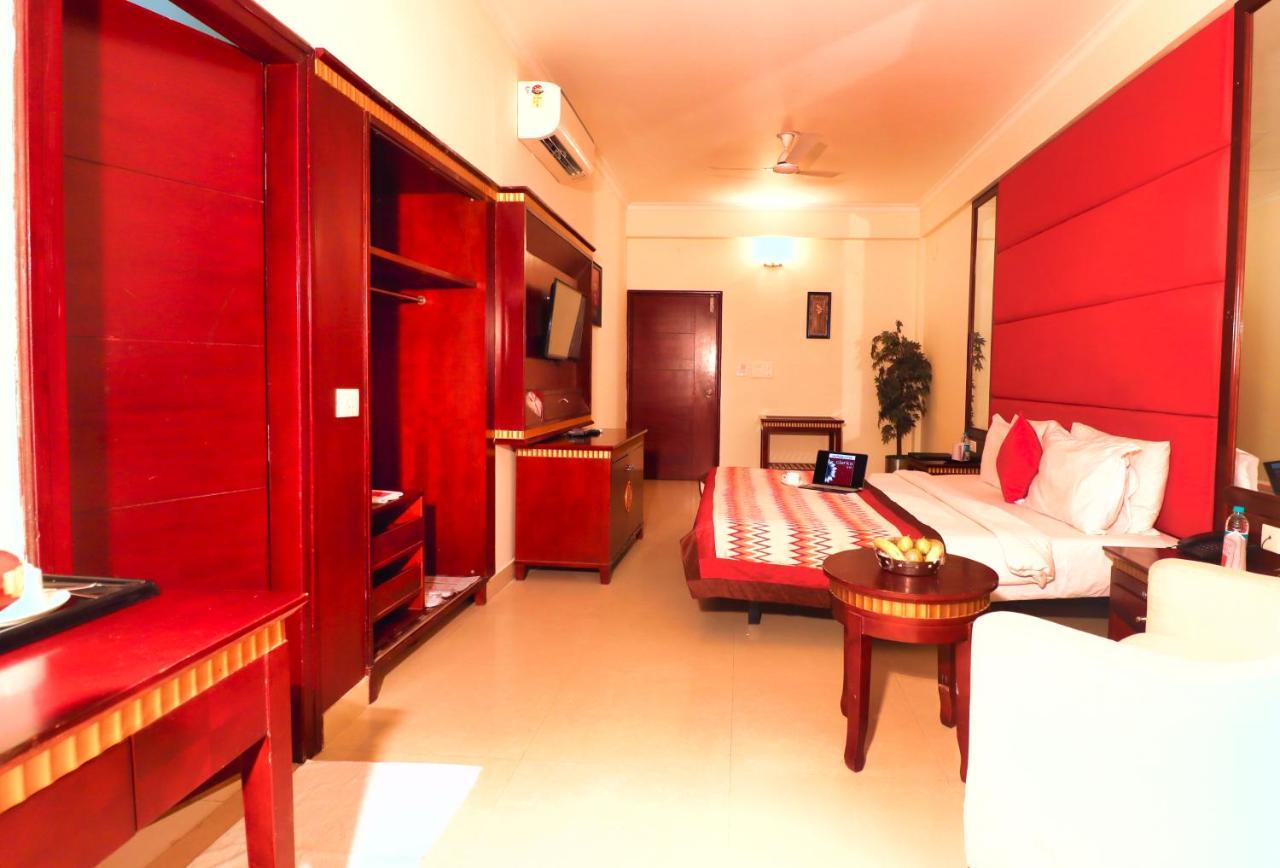 Crestmont Ashapurna Jaipur, Banipark Otel Dış mekan fotoğraf
