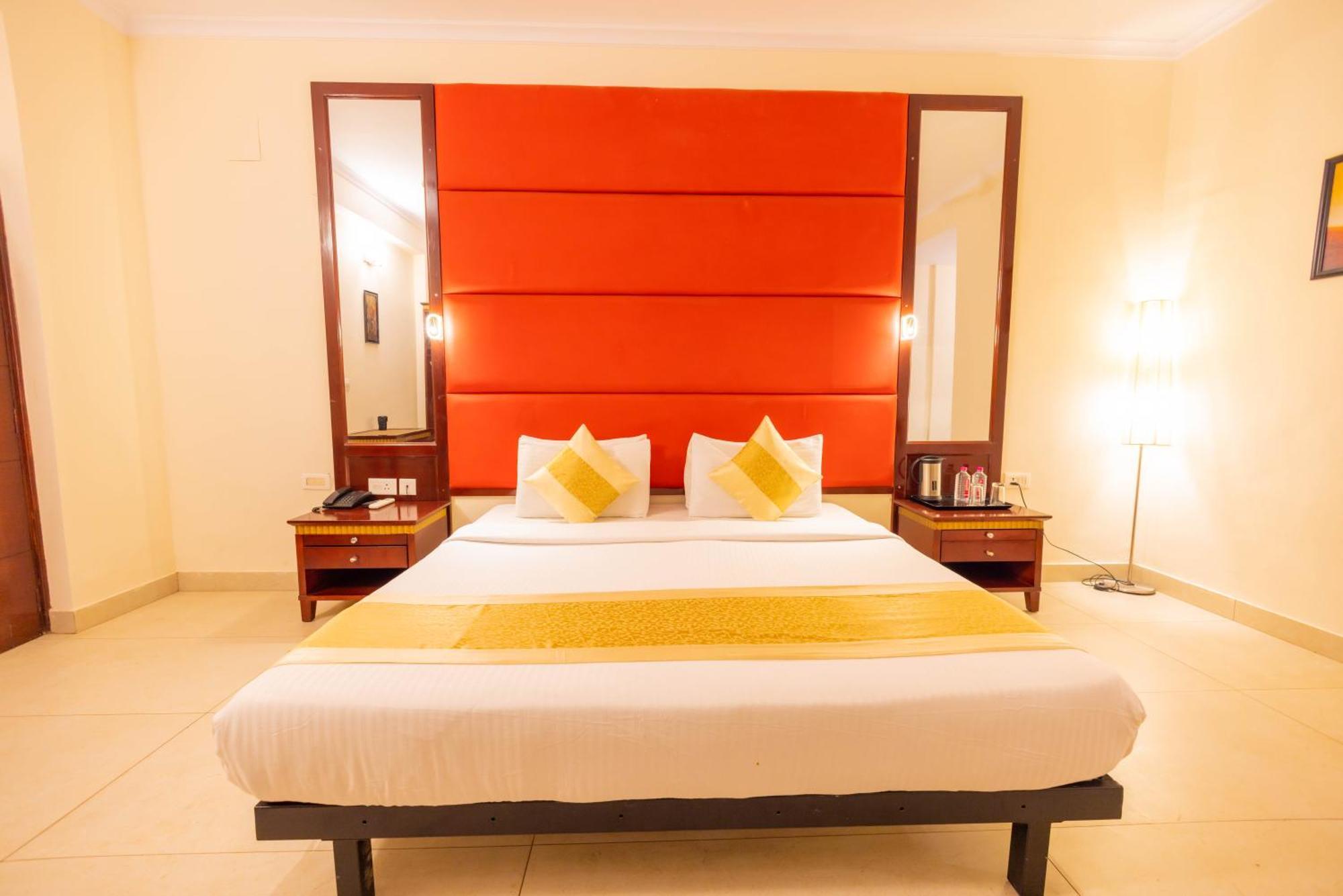 Crestmont Ashapurna Jaipur, Banipark Otel Dış mekan fotoğraf